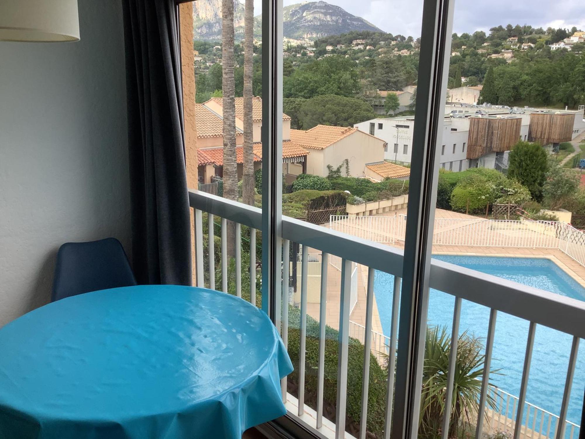 Au Calme Dans Hameau Fleuri Joli Studio 3 Pers Piscine Parking Wi-Fi فونس المظهر الخارجي الصورة